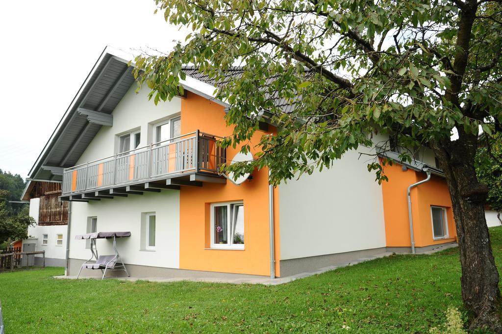 Fruehstueckspension Lach Acomodação com café da manhã Eberndorf Exterior foto